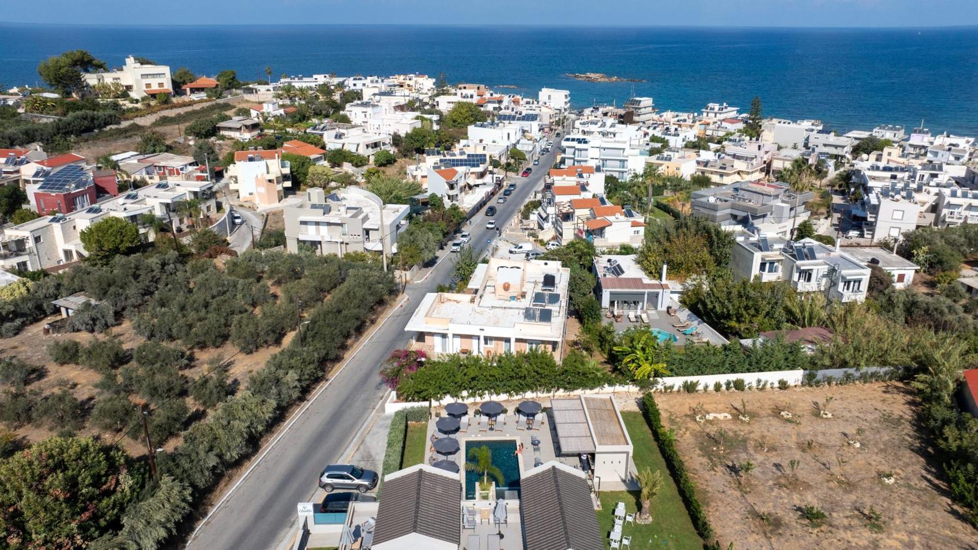 Eleanthi Modern Living Apartment Galatas  Exterior photo